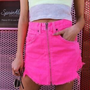 Carmar LA Beatrice Neon Pink Zip Front Skirt - Size 27